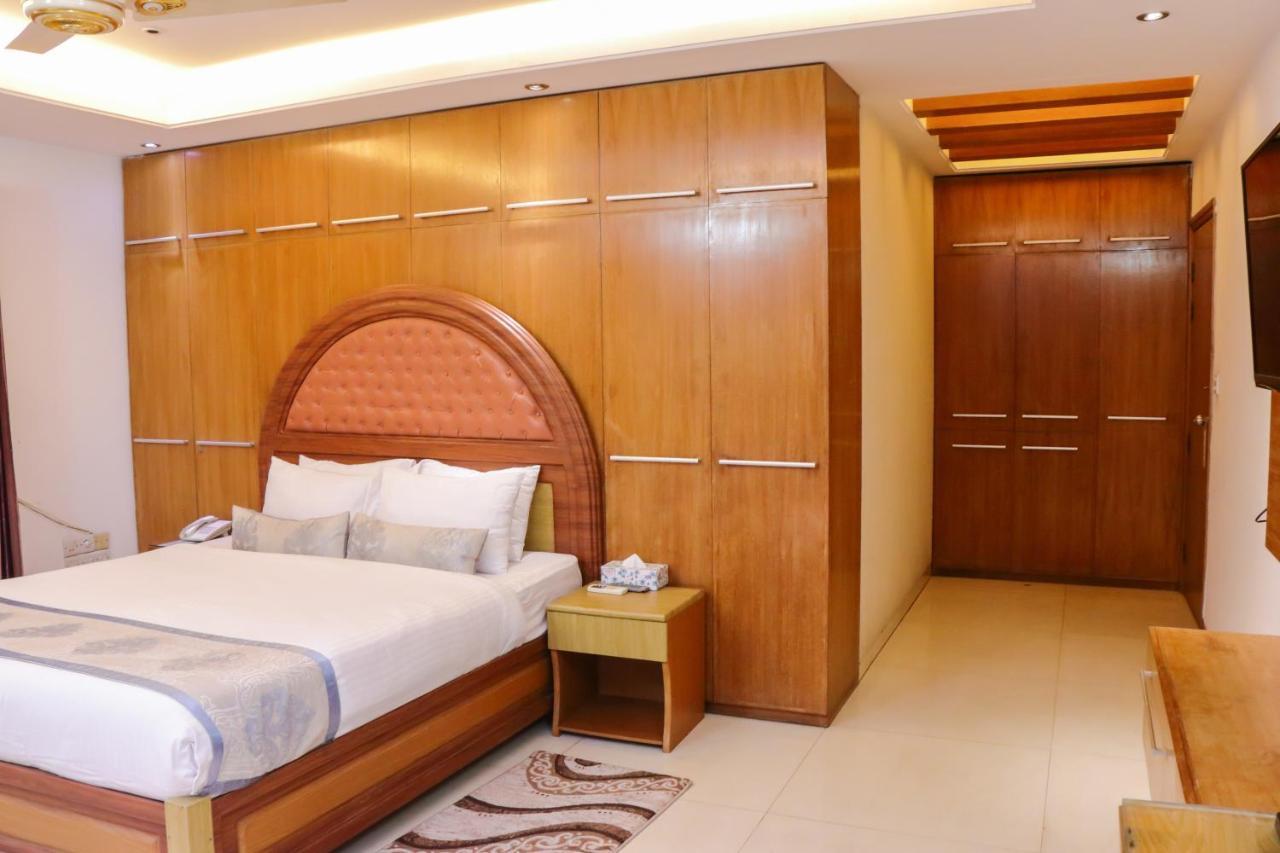 Hotel Afford Inn Dhaka Buitenkant foto
