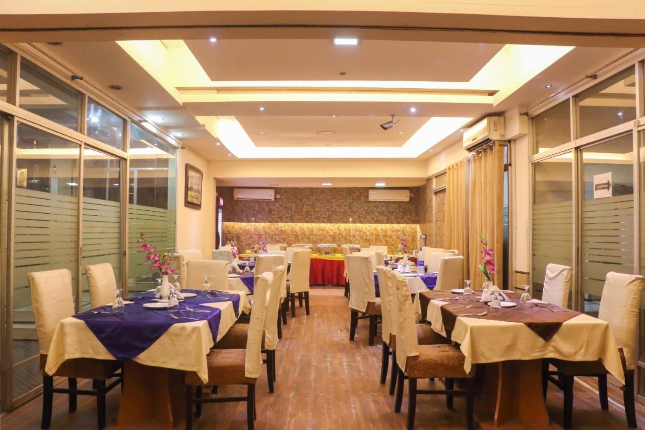 Hotel Afford Inn Dhaka Buitenkant foto