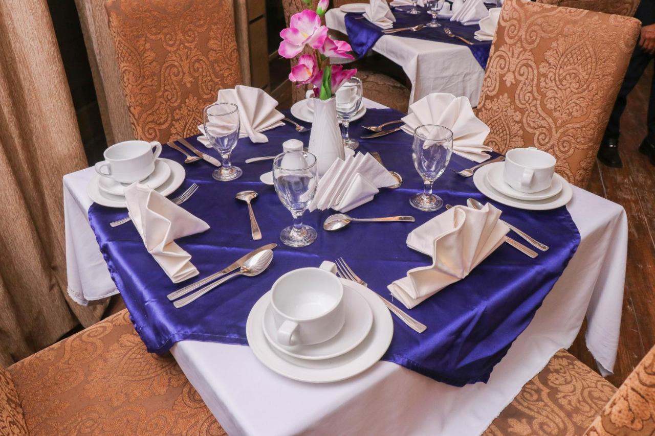 Hotel Afford Inn Dhaka Buitenkant foto