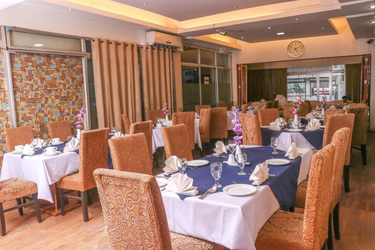 Hotel Afford Inn Dhaka Buitenkant foto