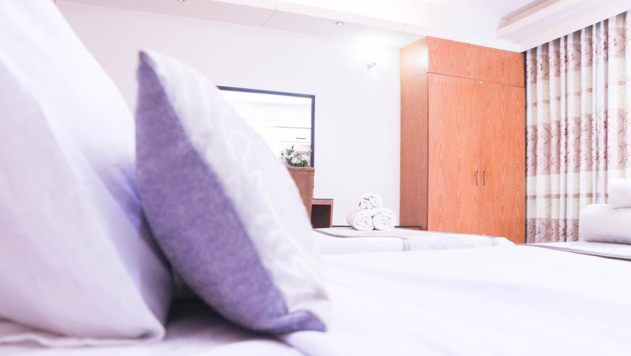 Hotel Afford Inn Dhaka Buitenkant foto