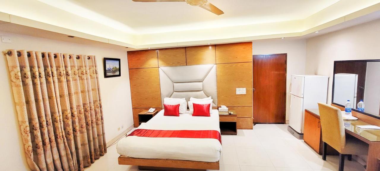 Hotel Afford Inn Dhaka Buitenkant foto