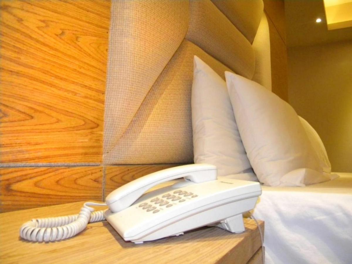 Hotel Afford Inn Dhaka Buitenkant foto