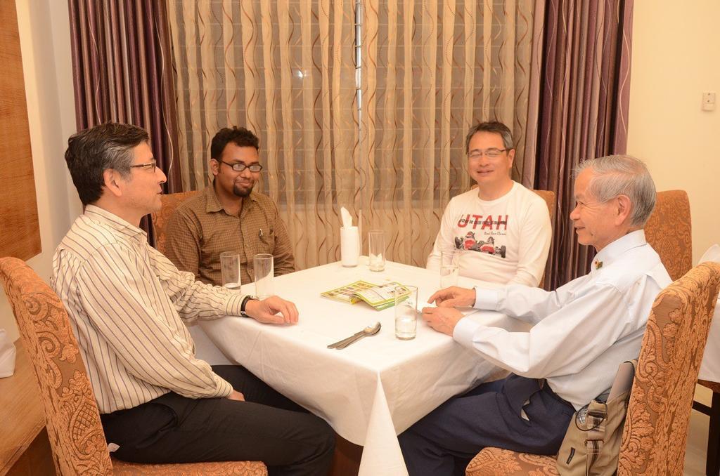 Hotel Afford Inn Dhaka Buitenkant foto