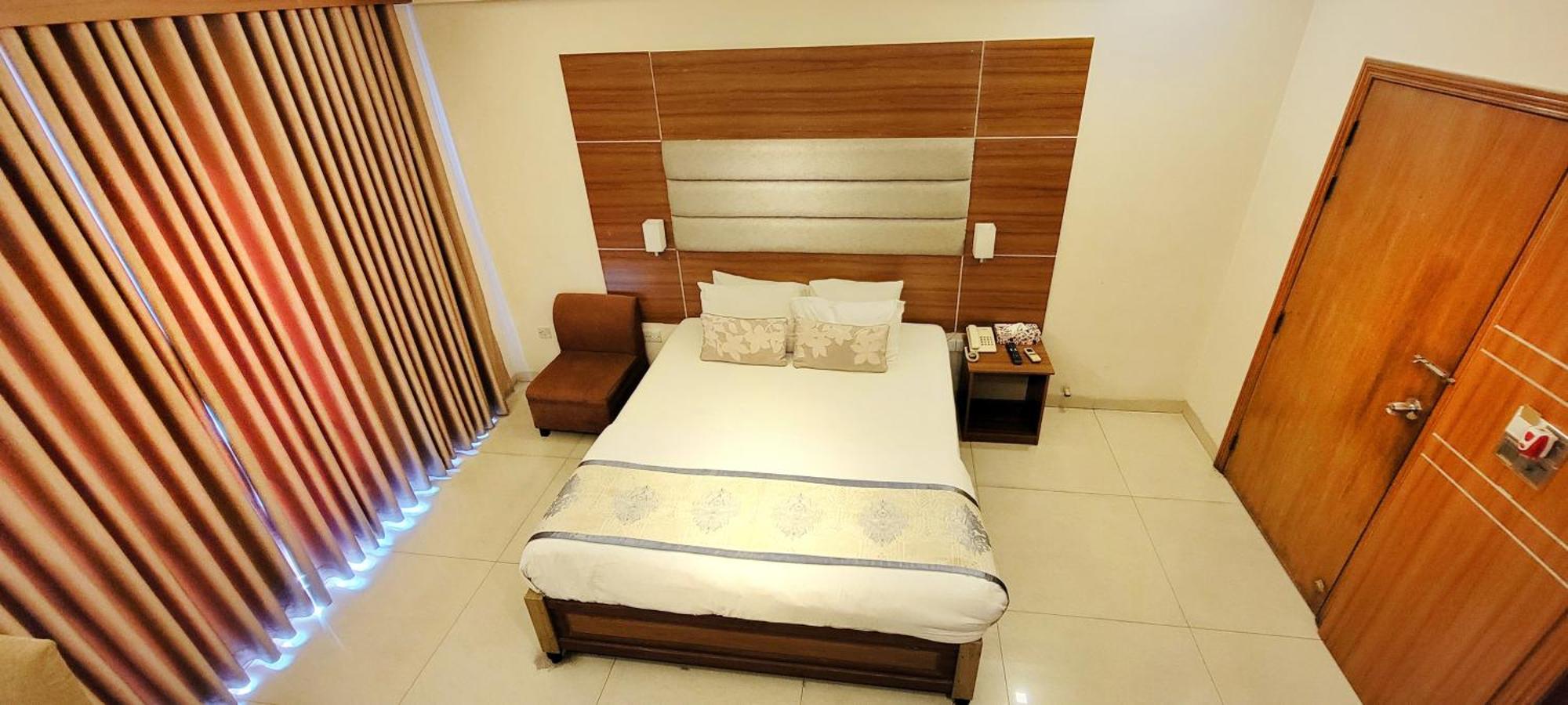 Hotel Afford Inn Dhaka Buitenkant foto