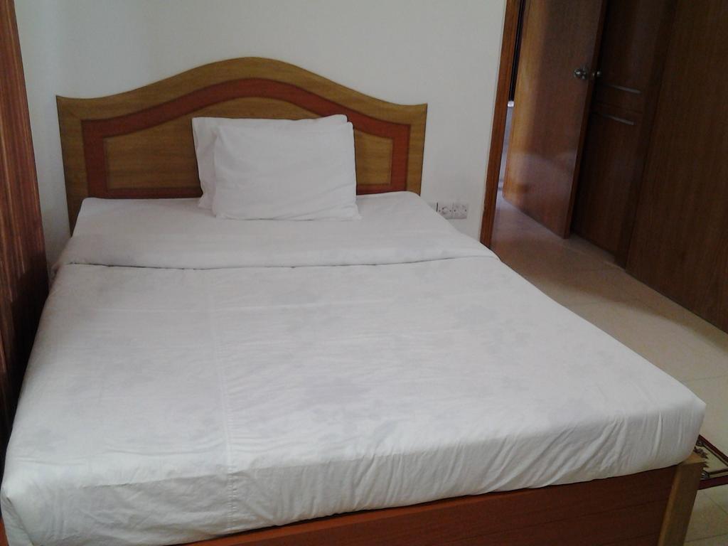 Hotel Afford Inn Dhaka Buitenkant foto
