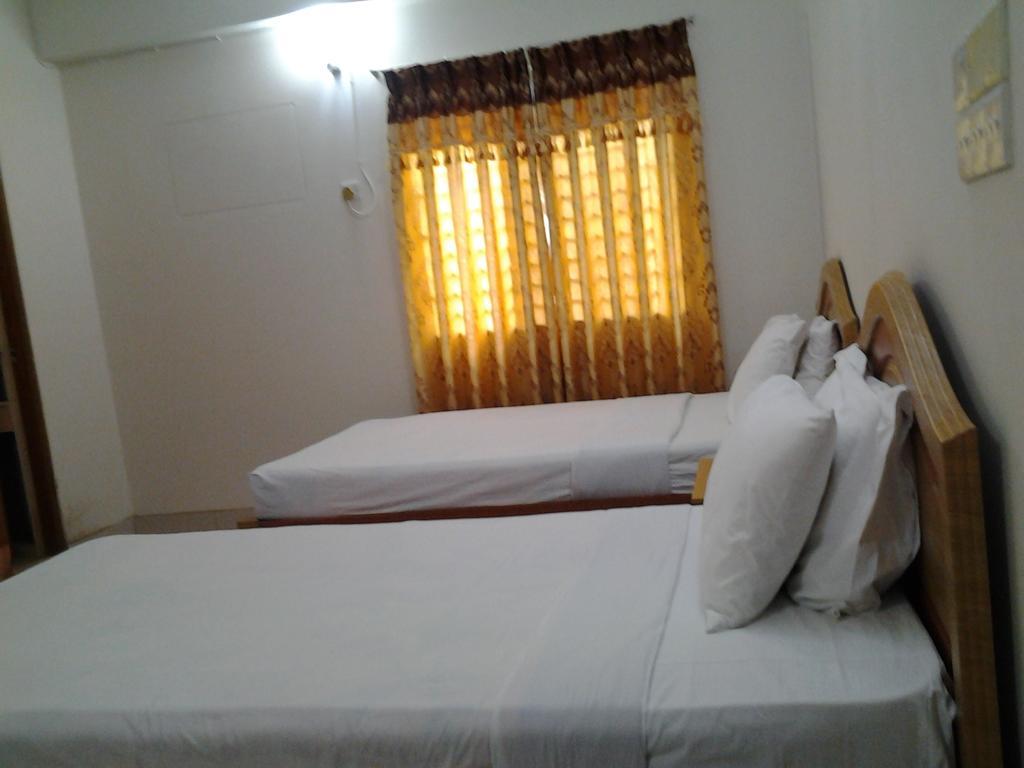 Hotel Afford Inn Dhaka Buitenkant foto