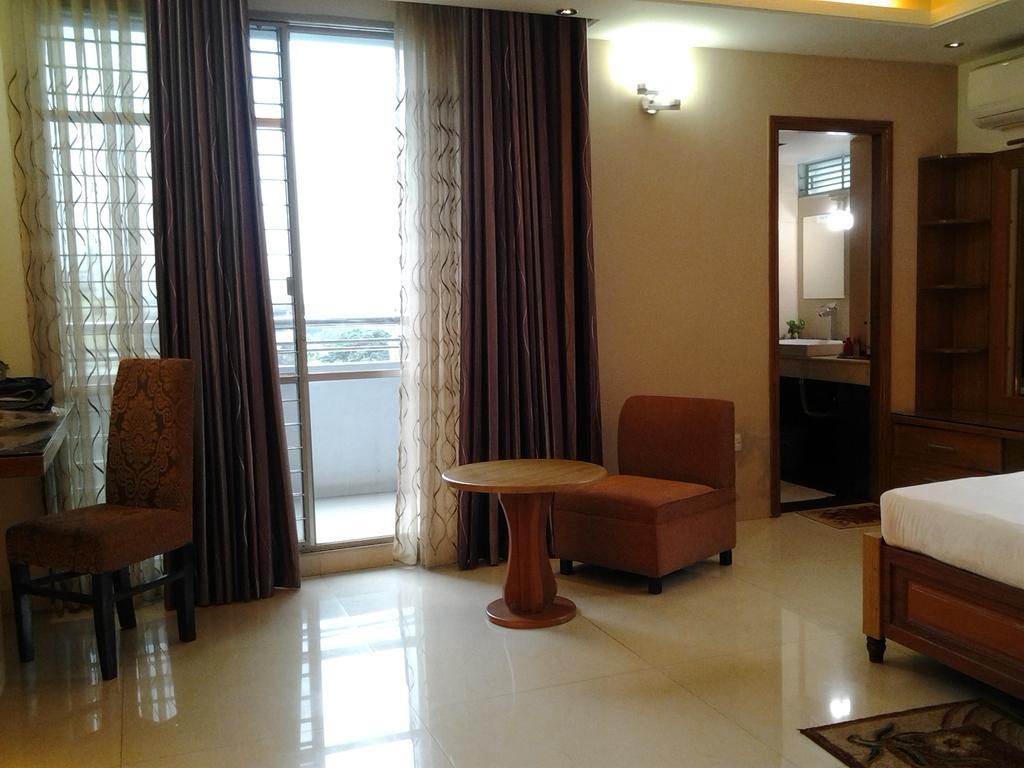 Hotel Afford Inn Dhaka Buitenkant foto
